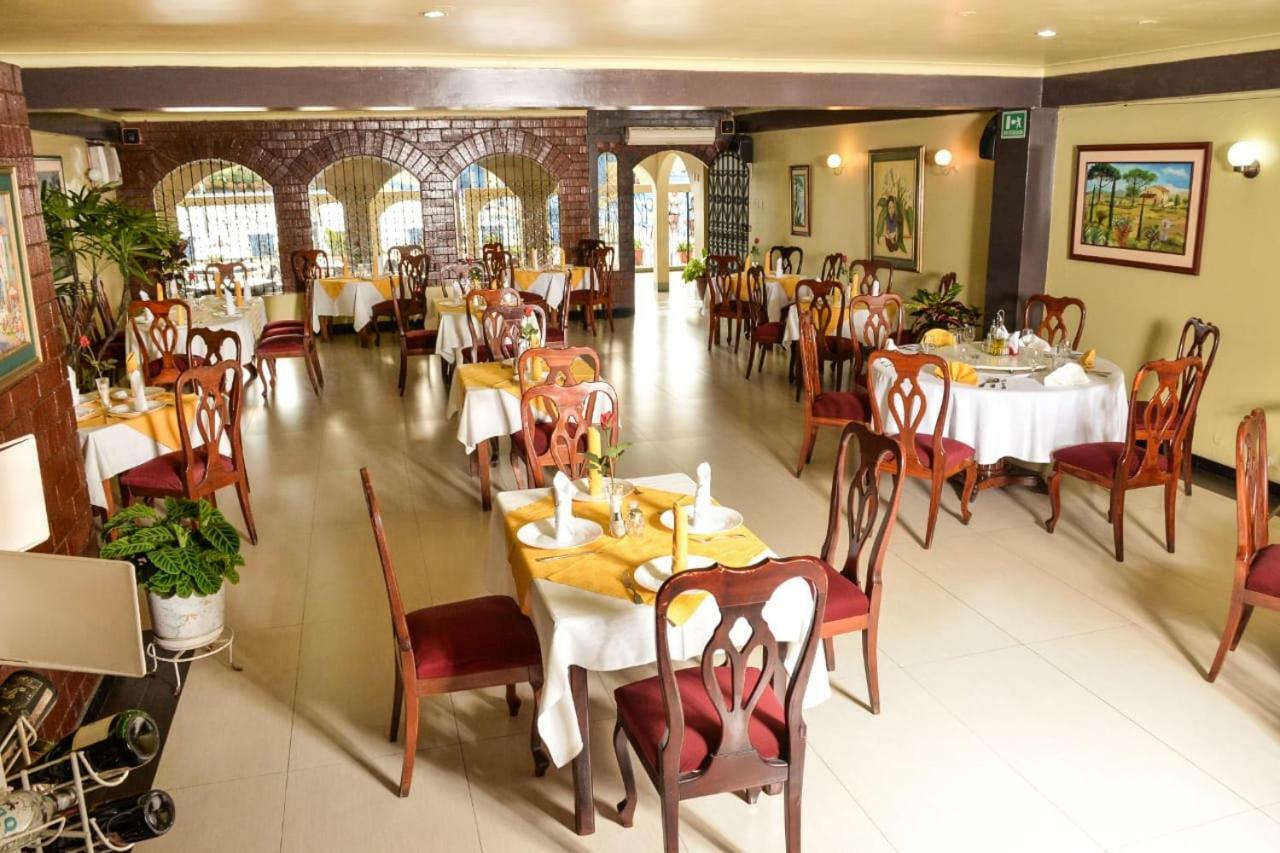 Hotel Olimpico En Quevedo Bagian luar foto