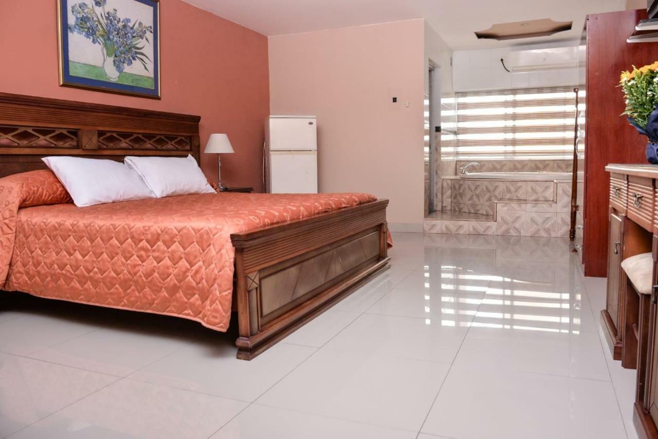 Hotel Olimpico En Quevedo Bagian luar foto